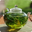 Зеленый ароматизированный чай Ароматизированный зеленый чай обладает многообразными лечебными, вкусовыми и ароматическими качествами.
Полезное воздействие такого чая на состояние человека известно с глубокой древности.
Ко вкусу зеленого чая добавляются изысканные нюансы свежести и легкости. Зеленые чаи с добавками ...
